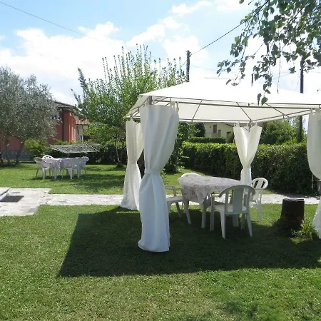 La Mimosa Chic * Pietrasanta